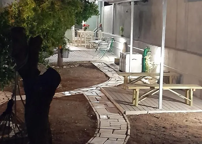 Casa Zervos - Abode Of Light Лоутраки