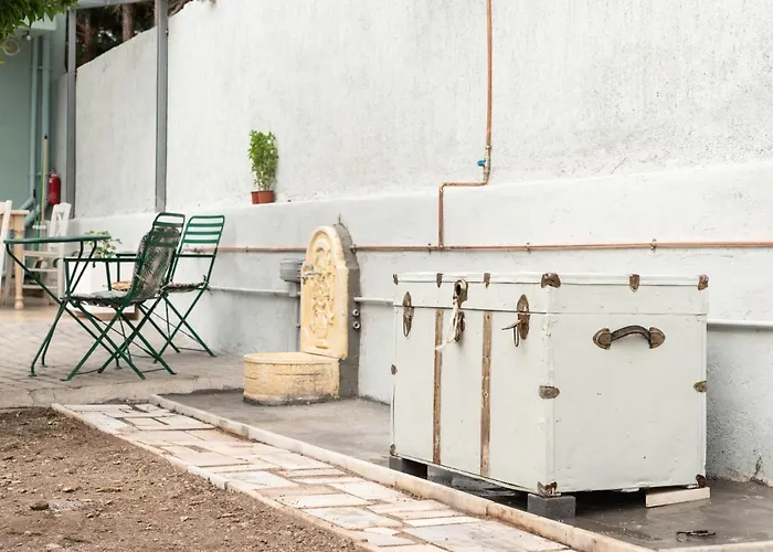 Casa Zervos - Abode Of Light *